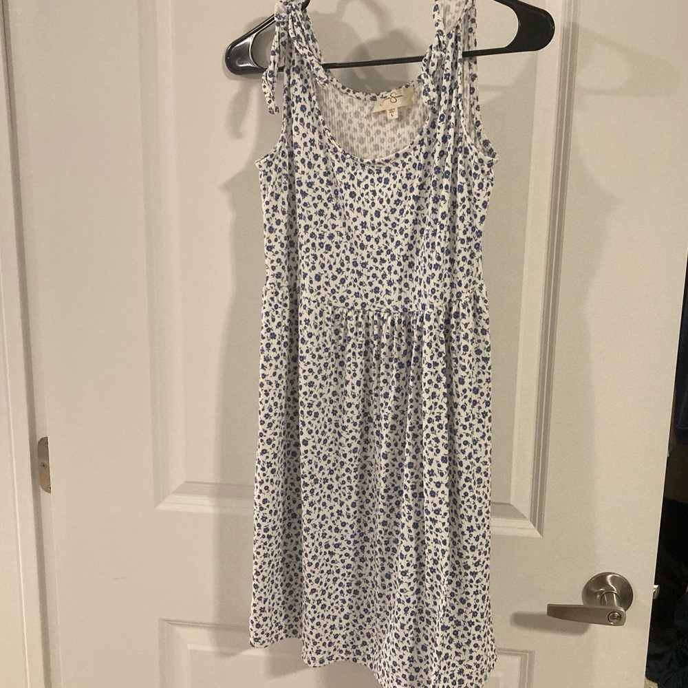 Jessica Simpson babydoll dress - blue and white floral juniors size L